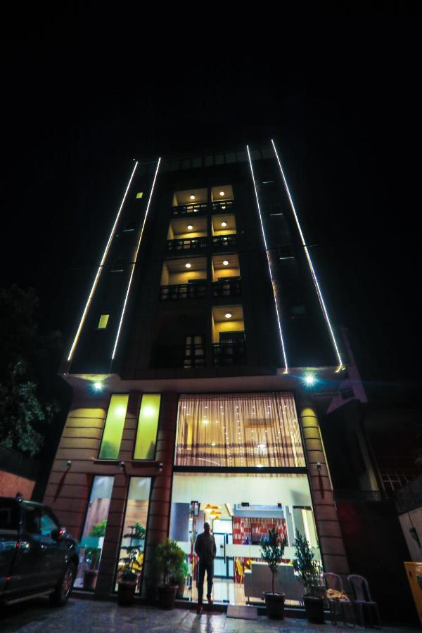 Hotel Tirago Addis Ababa Bagian luar foto